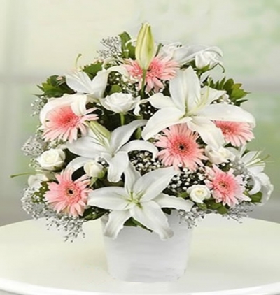 vazoda lilyumlar Çiçeği & Ürünü Arajman Pembe Beyaz 
